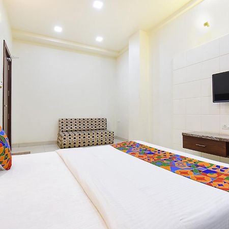 Fabhotel Royal Suits - Nr Mahadji Shinde Chhatri Mundhwa Exterior photo